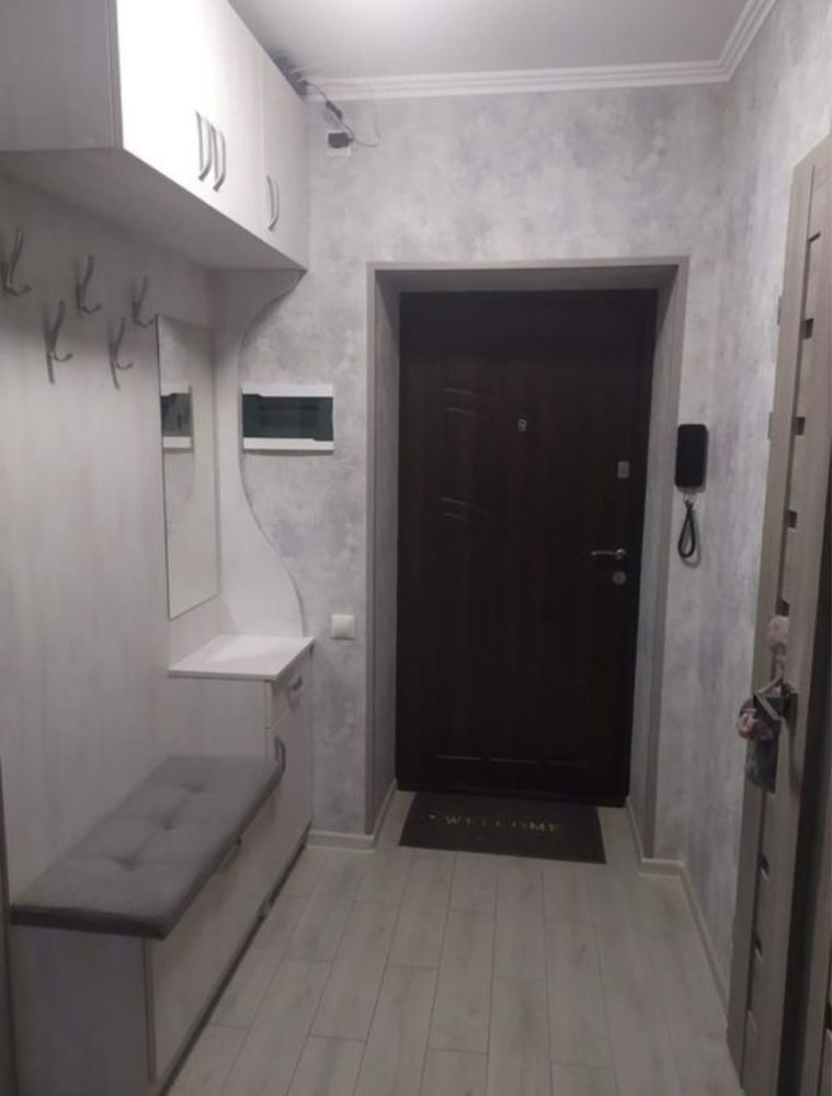 Cozy Renovated 1-Bedroom Apartment on Dovzhenka Street