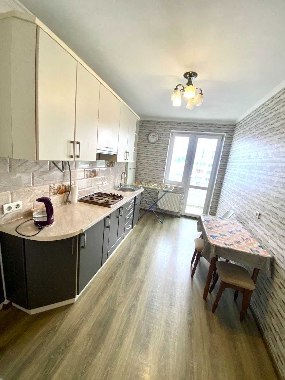 1-Room Apartment on Zamarstynovska Street with Euro Renovation