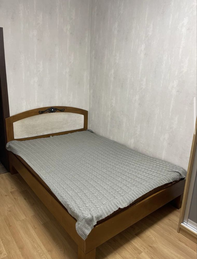 Long-term apartment rental at Yaroslav Mudry Street 38
