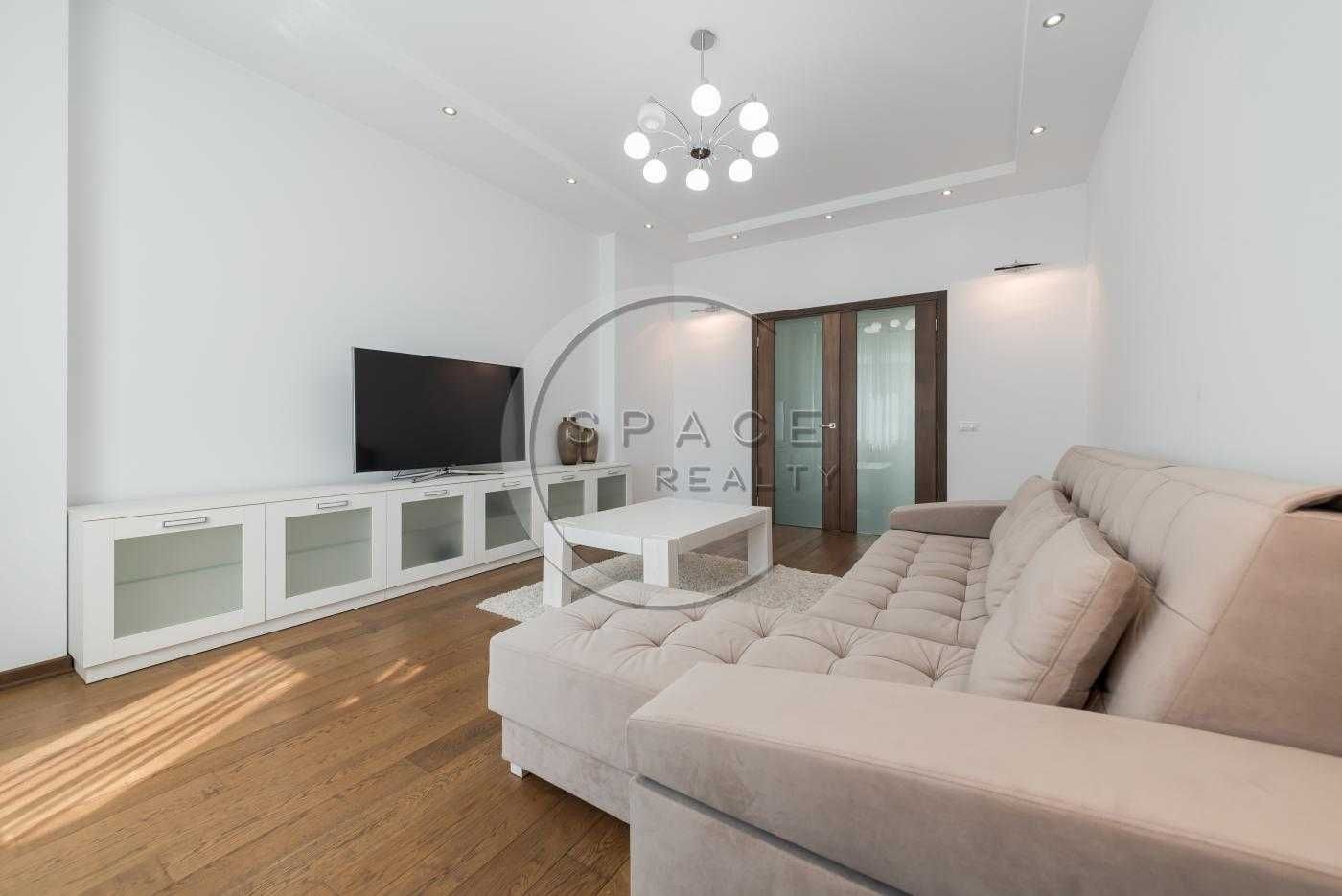 Two-bedroom apartment in Novopecherski Lipky residential complex