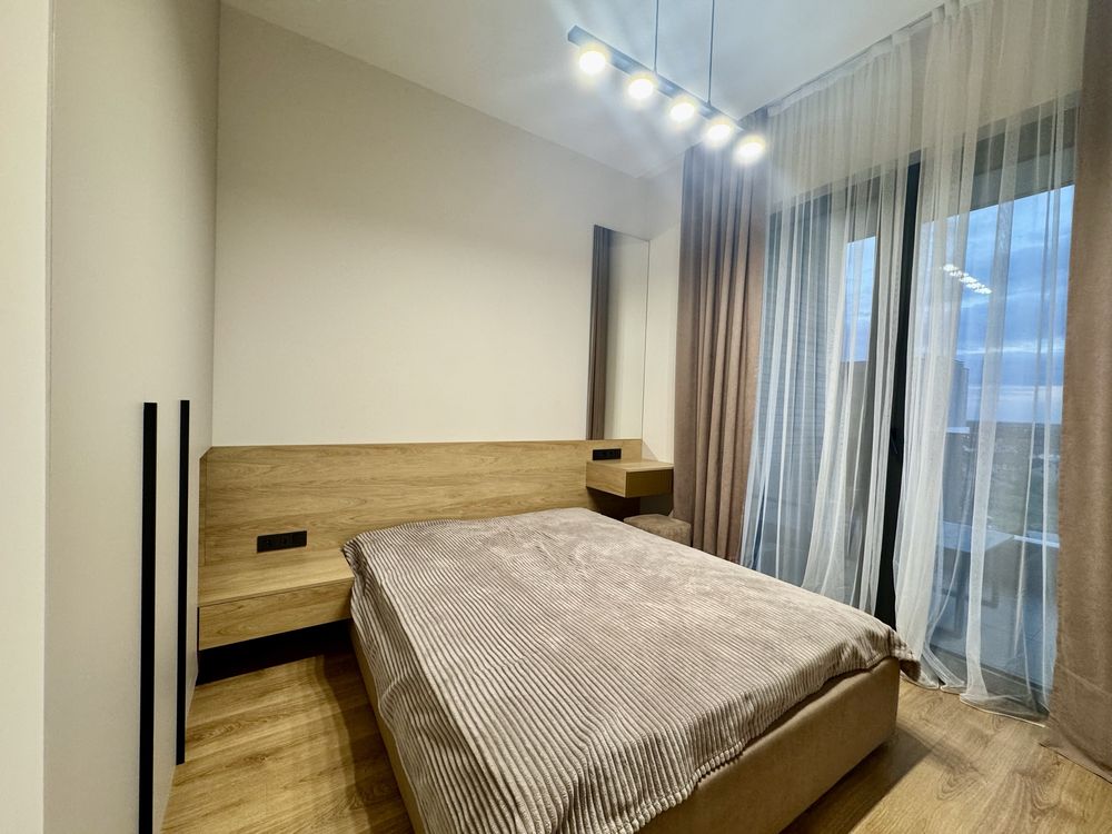 1.5-room apartment with terrace in Park Land residential complex