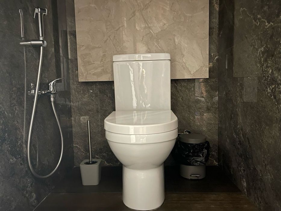 2-Room Apartment in Bozdosh, Closed Territory with Parking