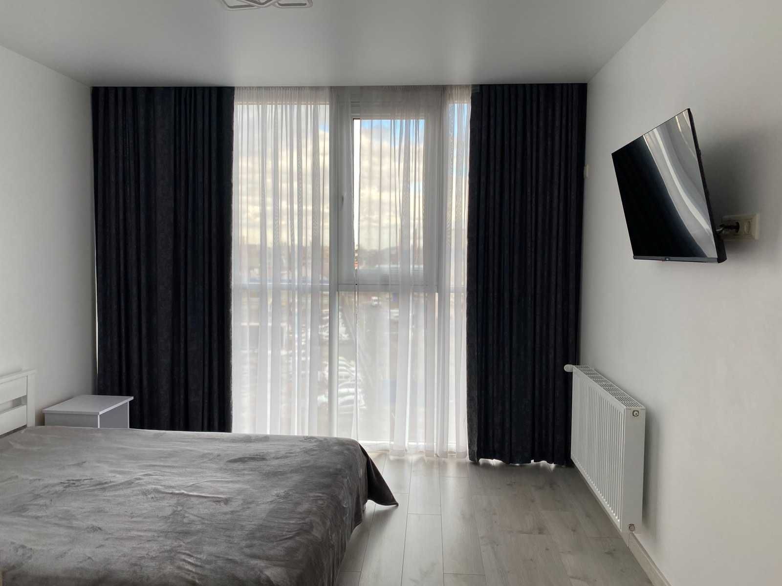 Spacious Modern Apartment on Horodotska Street