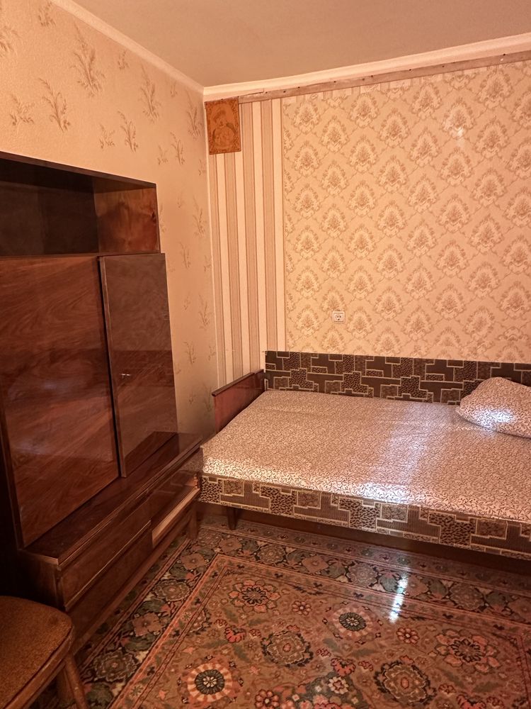 3-Room Central Apartment with Basic Amenities