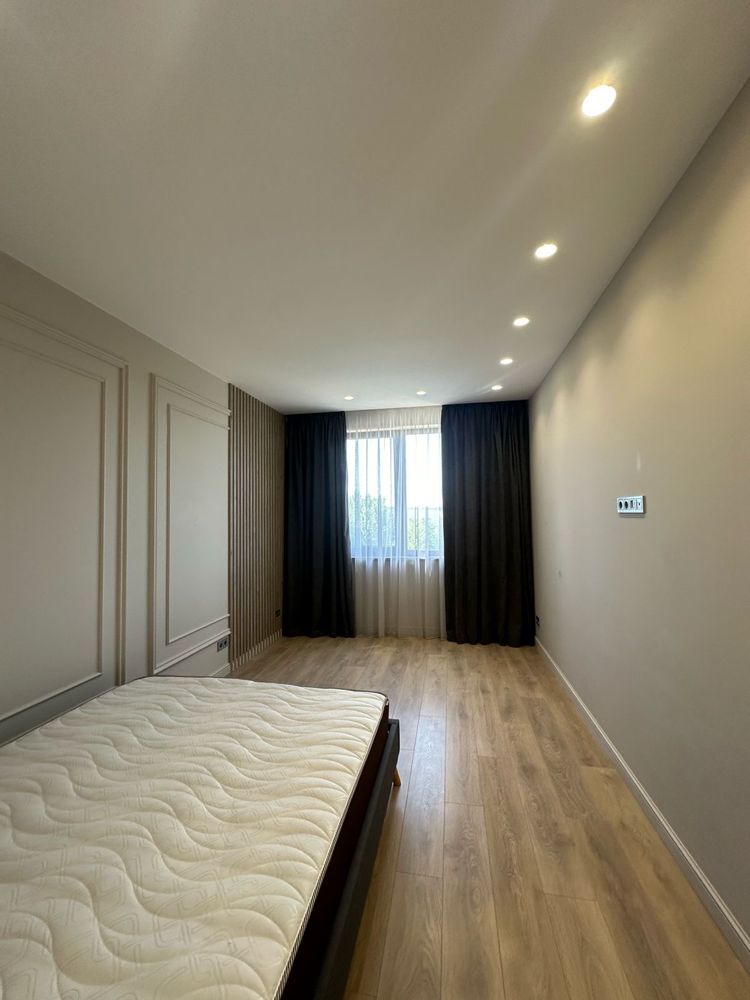 2-Bedroom Apartment in Dream City Complex with Premium Renovation