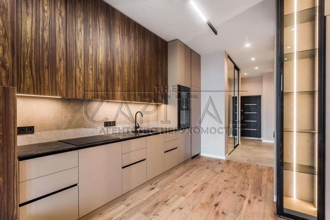 Prestigious Apartment in Prestige Hall Complex with High-Quality Renovation