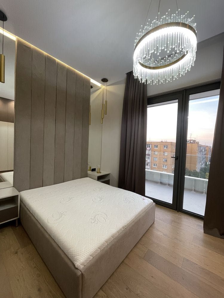 Modern 1.5-Room Apartment with Panoramic Mountain Views