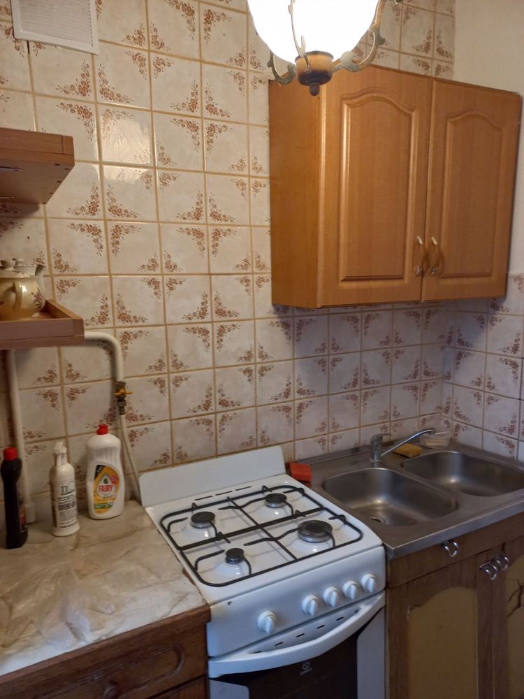 2-Room Apartment with Furniture and Appliances near Krasnogvardeyskaya