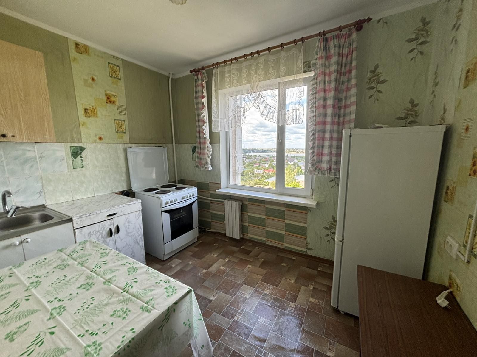 Cozy Apartment on Cosmonaut Street (13th Line)