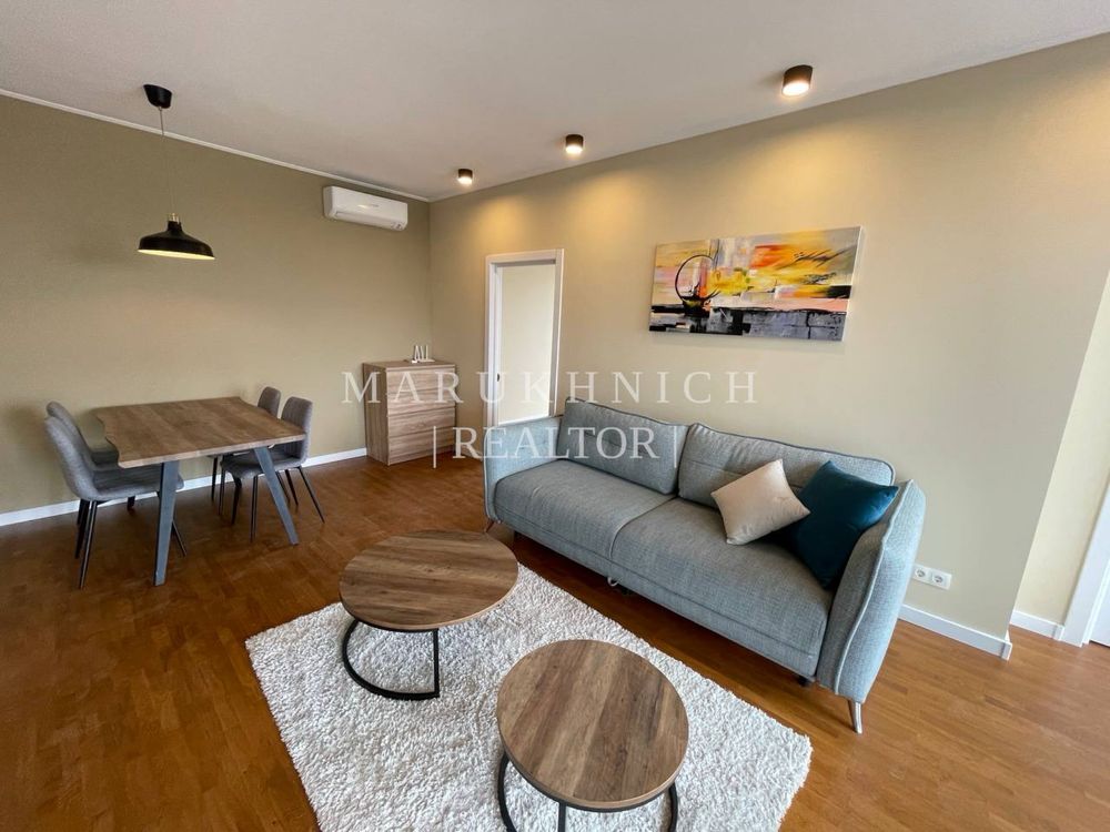 3-Room Apartment in Novodvoryansky Complex, Spacious and Fully Furnished