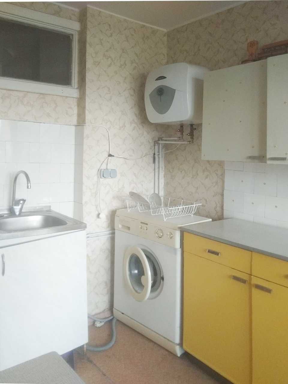 1-Room Apartment near Shuljavka Metro, Fully Equipped