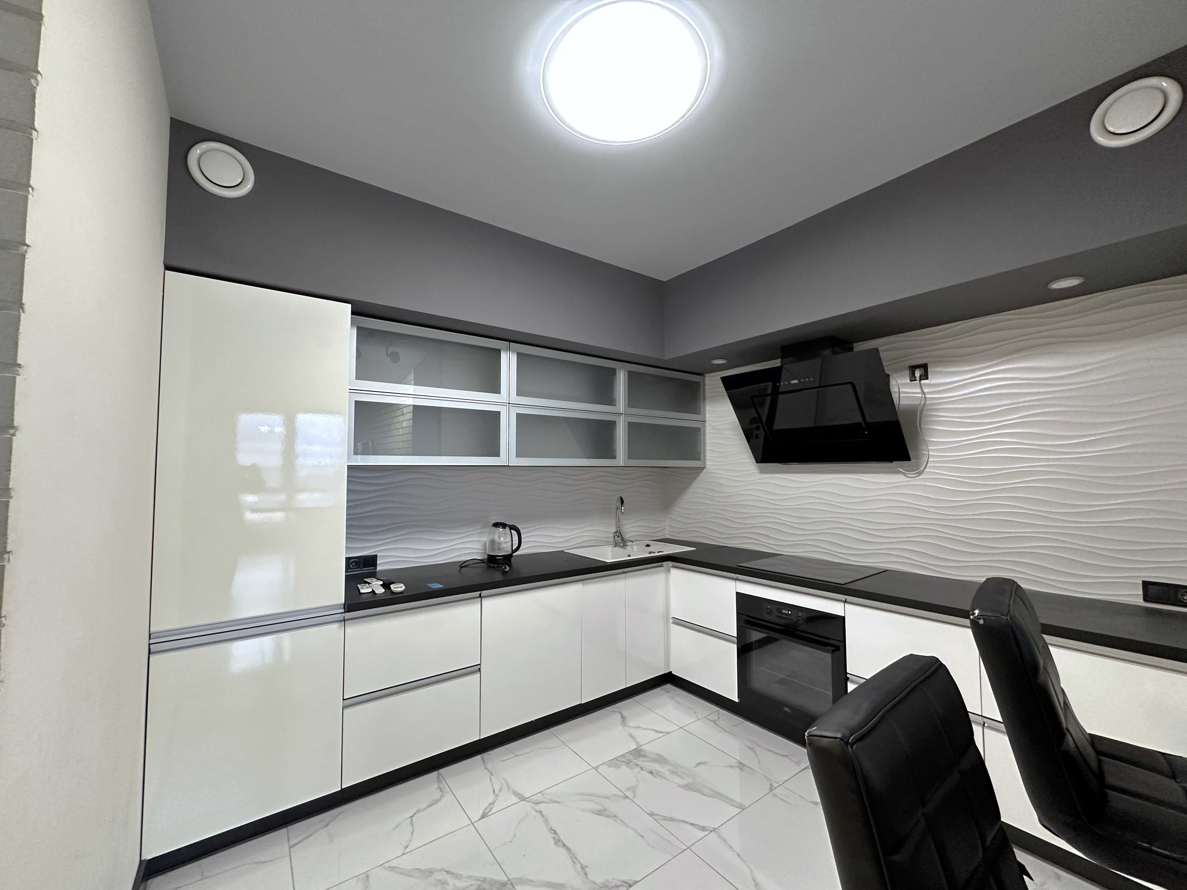 Modern 2-Room Apartment with Kitchen-Living Room in Parus