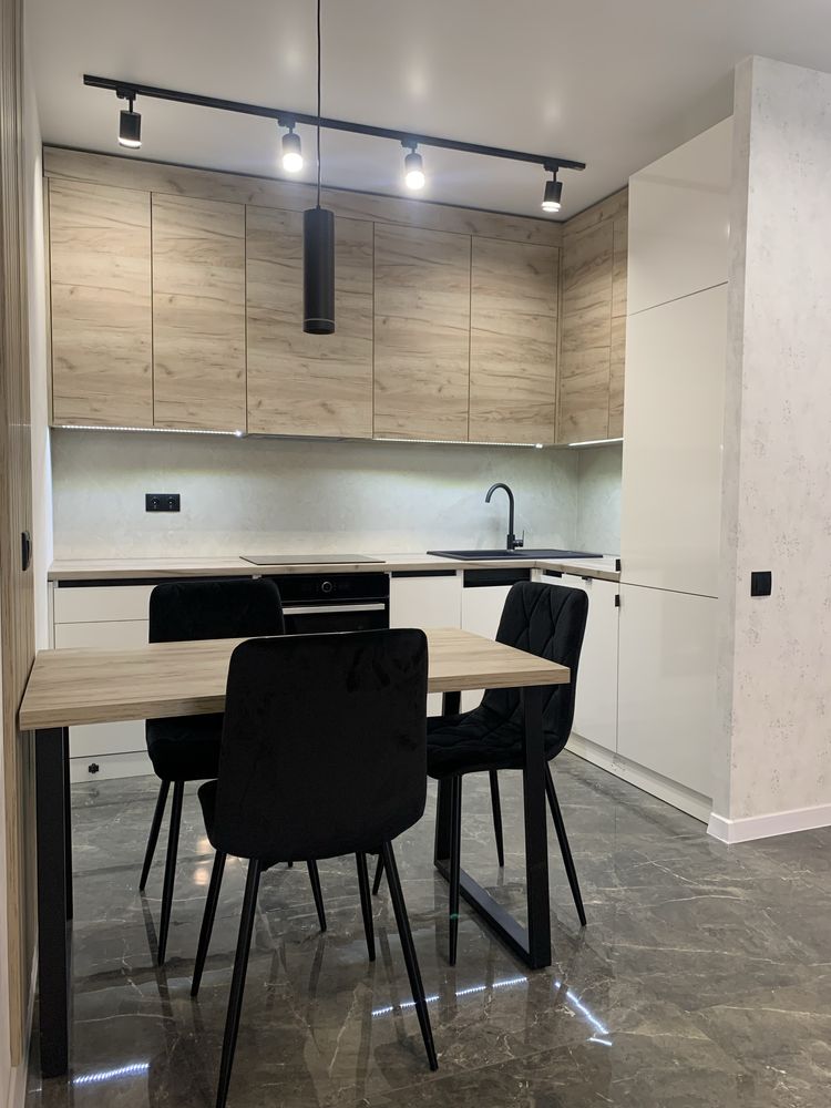 Modern 1-Bedroom Apartment with Smart Home Features