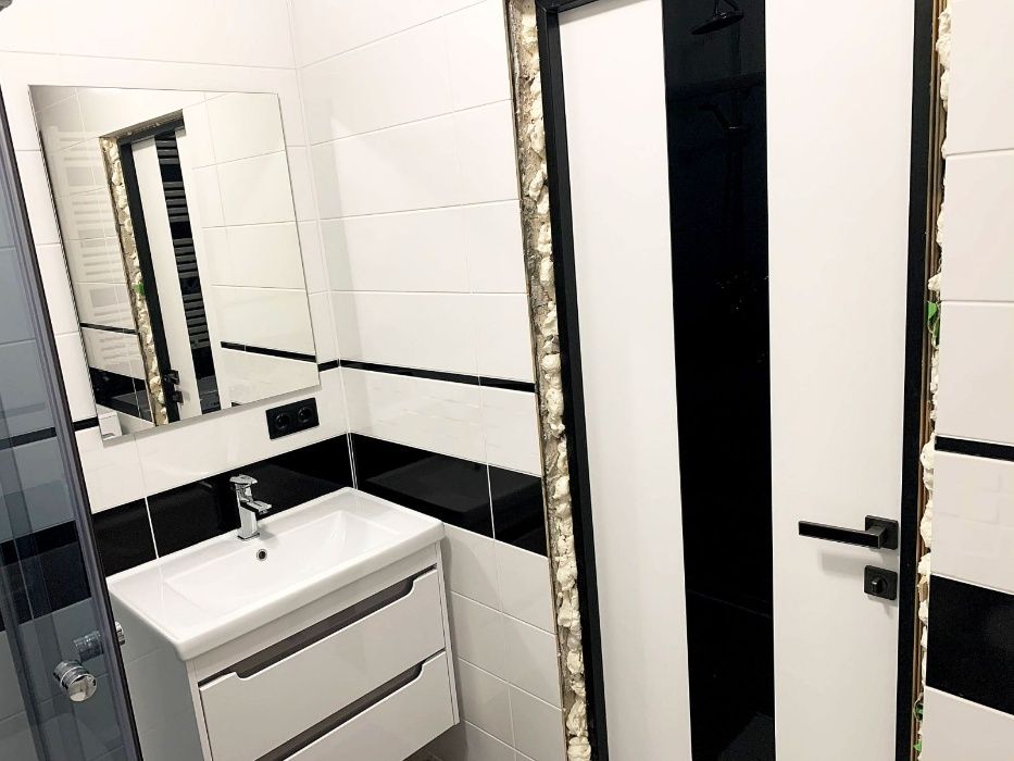 Designer Renovated 1-Bedroom Apartment in Lviv, Close to City Center