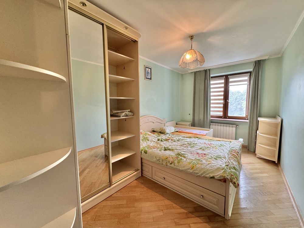 3-Room Apartment in Lviv, Volodymyra Velykoho Street, Near Kniahyni Olhy Street