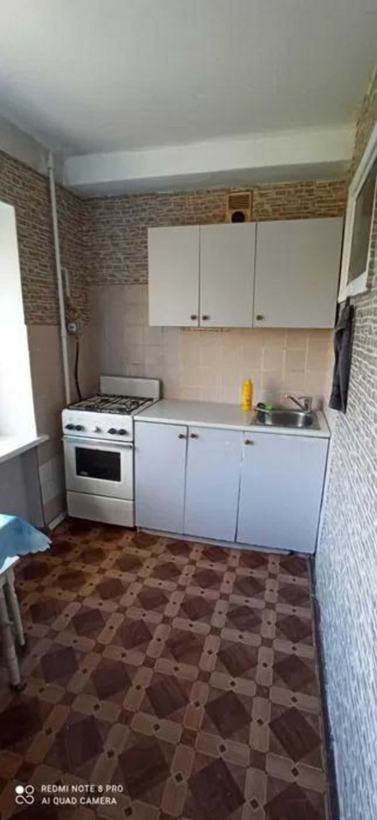 Cozy 1-room apartment near Syrets metro, with balcony and essential appliances