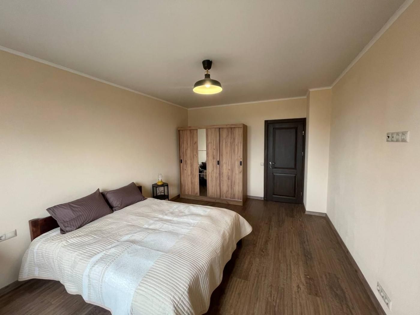 5-Room Apartment in Zlatoustovsky Complex near Lukyanivska Metro