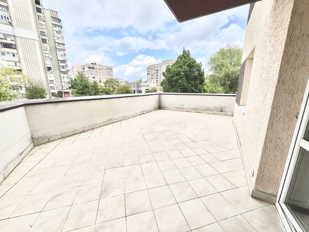 Spacious 2-Room Apartment with Large Terrace in Modern Residential Complex