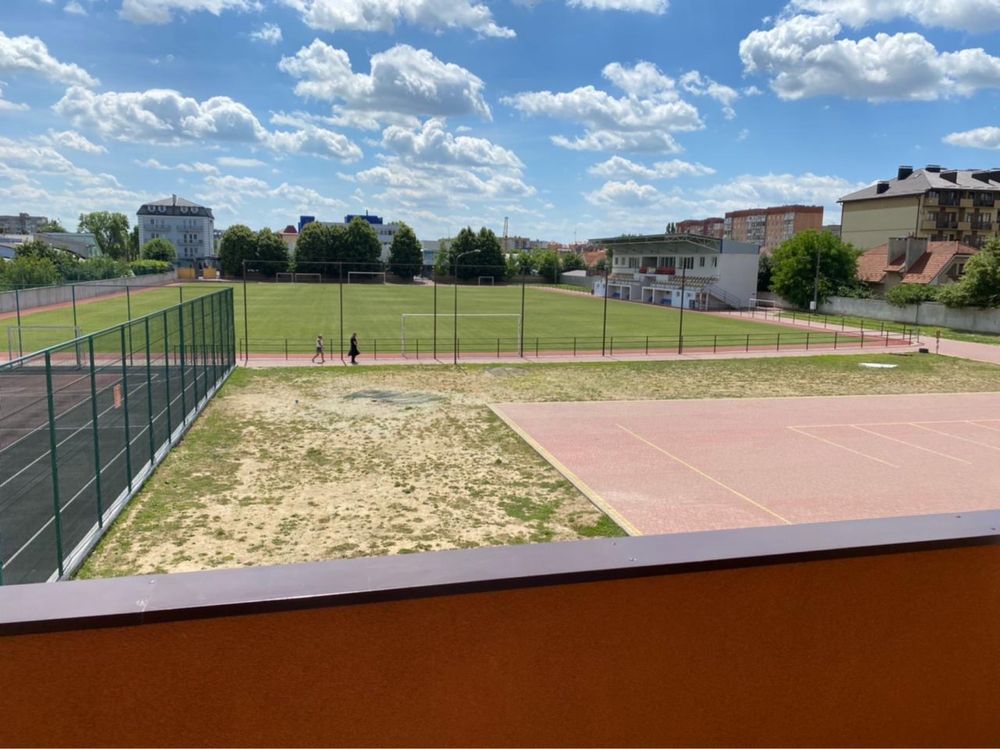 Modern 2-Bedroom Apartment Near Buster Park
