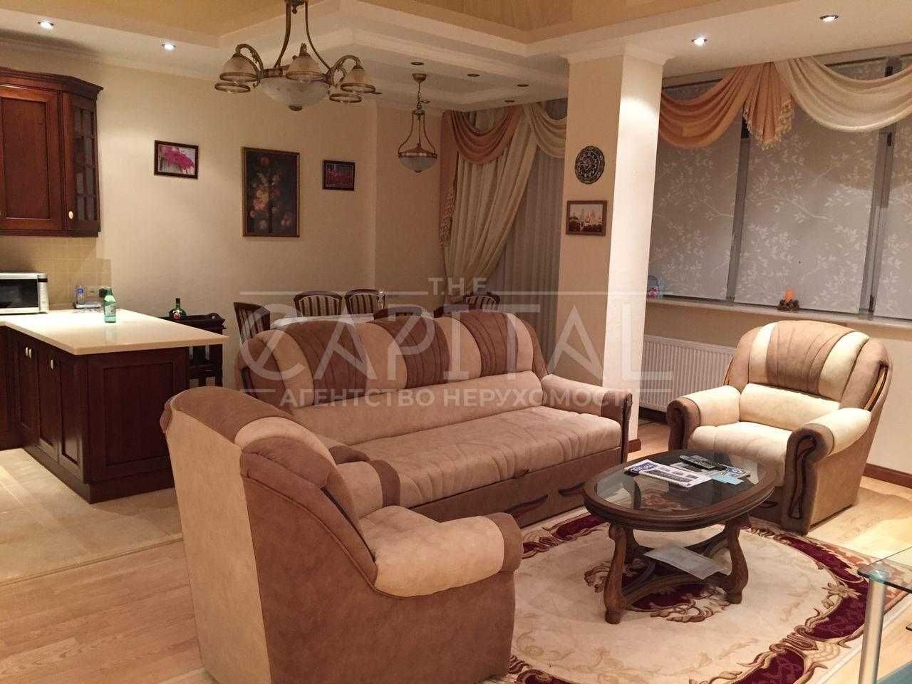 Spacious 3-Room Apartment with City View in Pechersky District