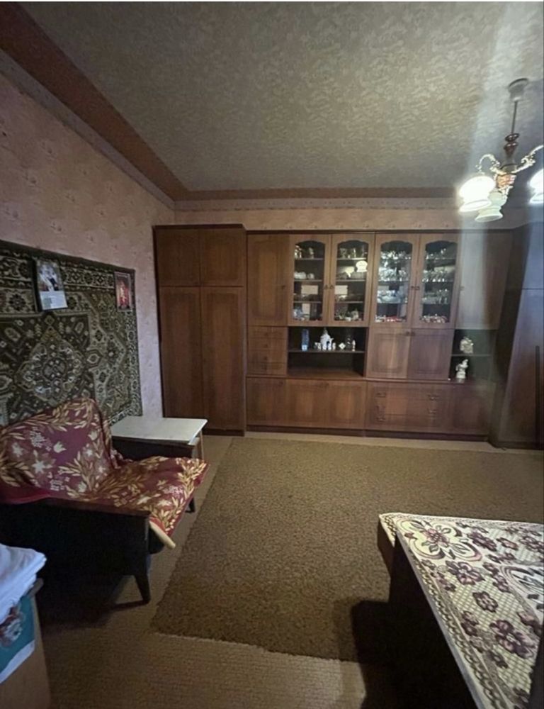 2-Room Apartment on Red Kalyna Avenue, Separate Rooms