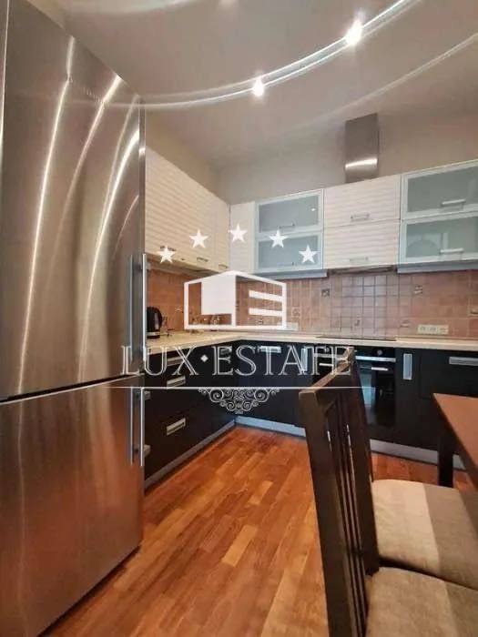 Spacious 2-Room Apartment in Pioneer Complex, Trinklera Street