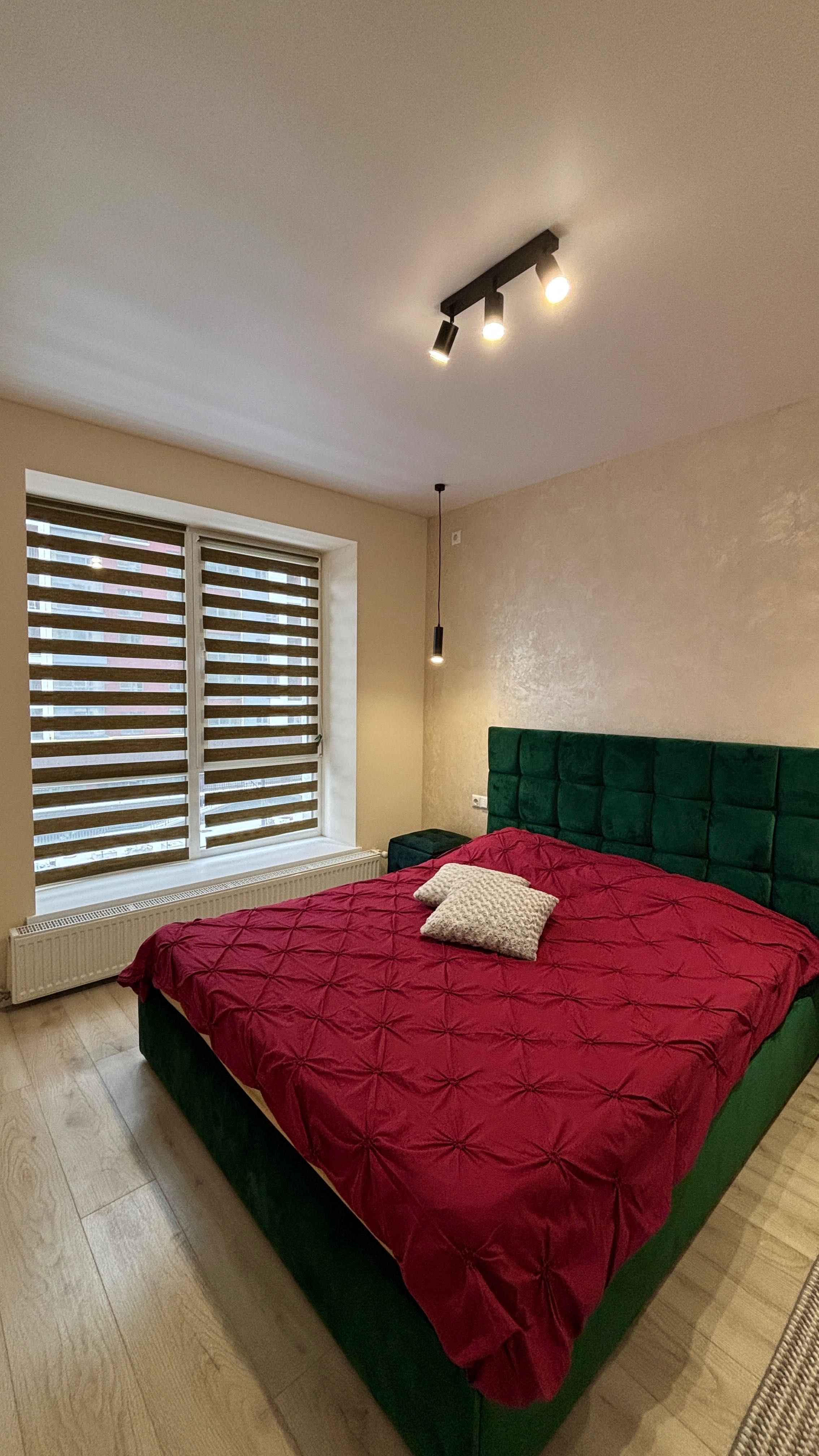 Spacious Modern Apartment Near City Center