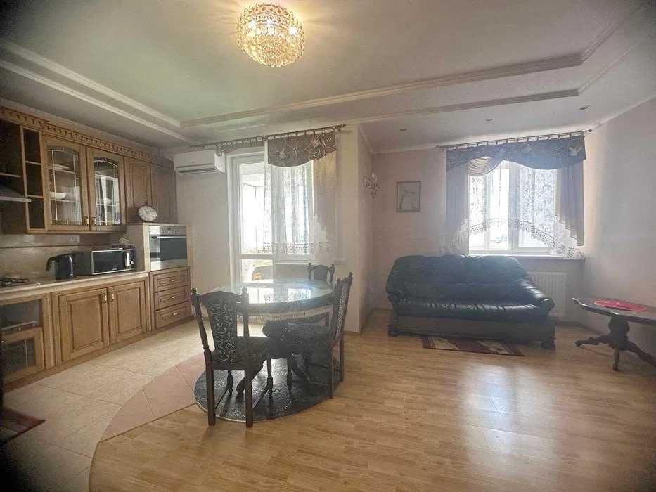 Spacious 2-Bedroom Apartment with Terrace in Lviv