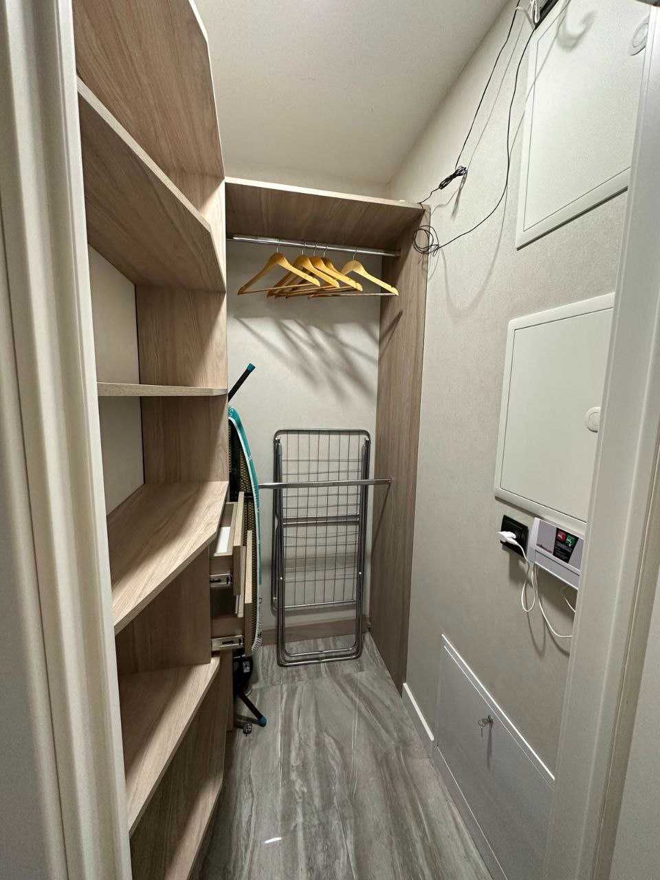 Designer Apartment in Semytsvet Complex Near City Center