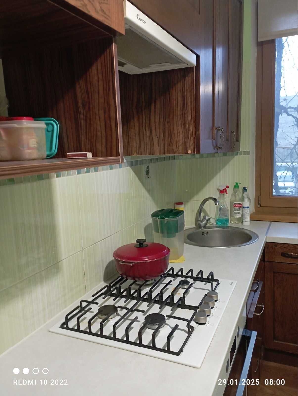 Spacious 2-Bedroom Apartment with Kitchen and Balcony