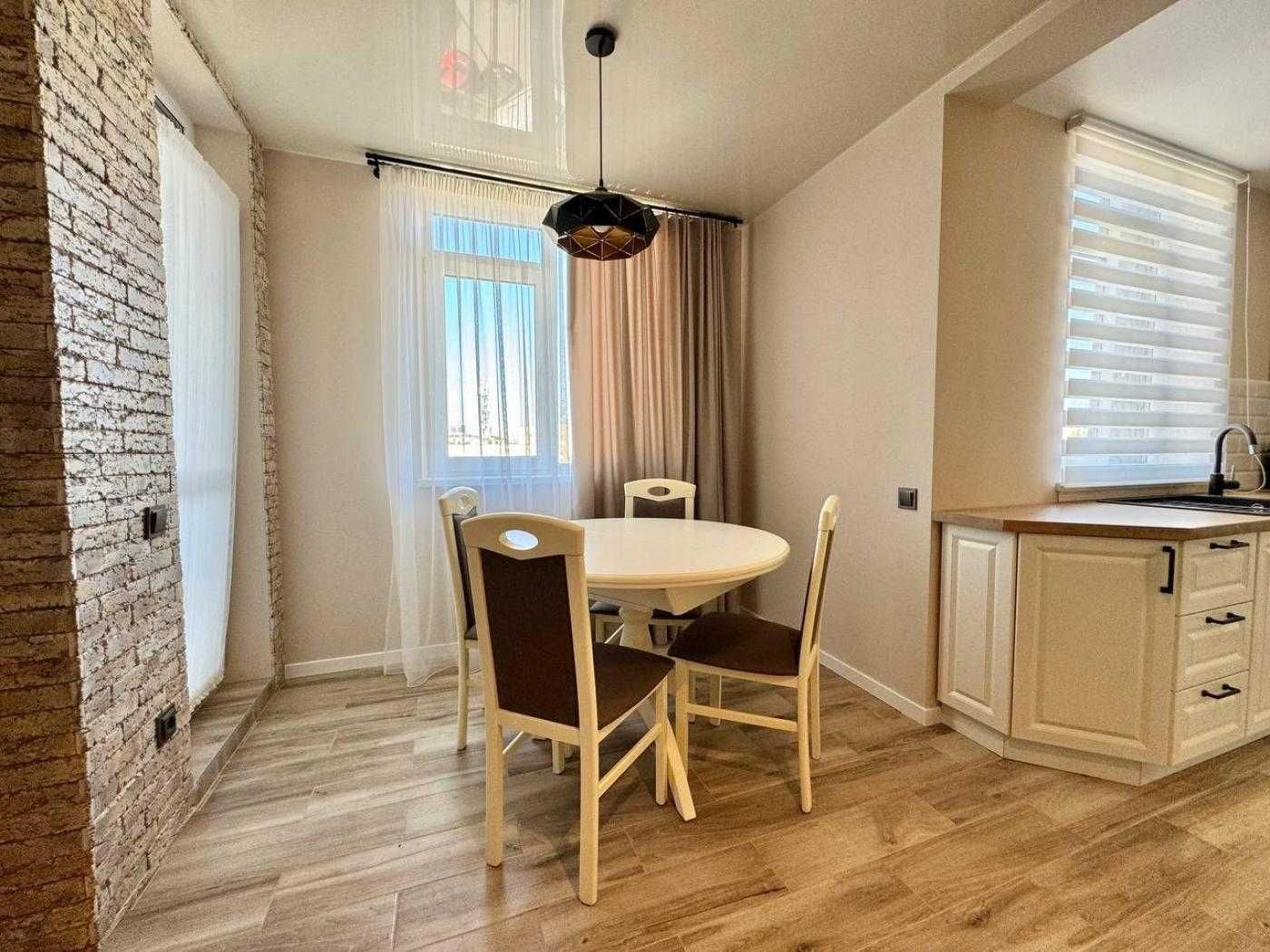 Two-Room Apartment in New Building with Designer Renovation