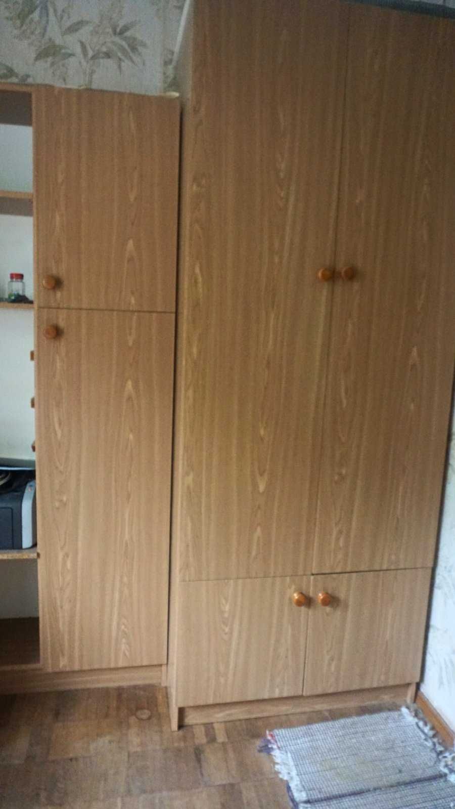 2-Room Apartment on Skoryny Street, Convenient Location