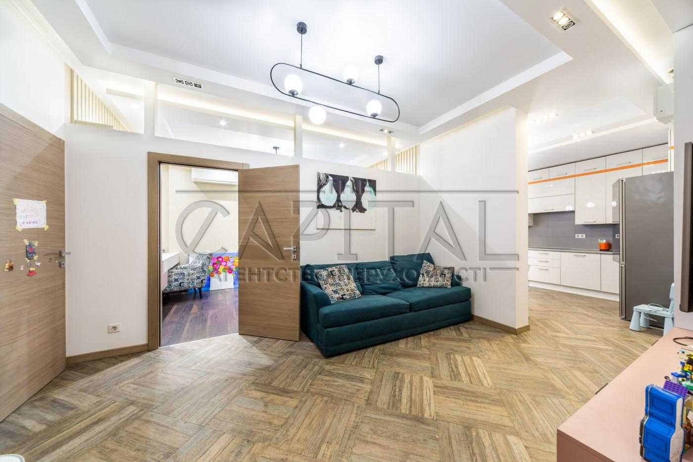 Modern 3-Bedroom Apartment with Designer Interior