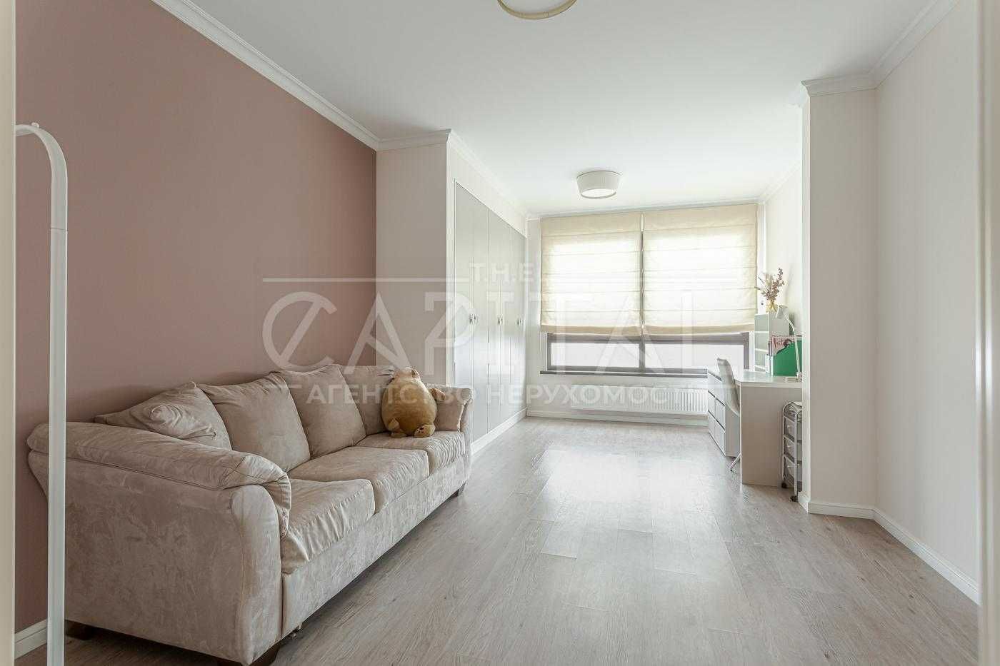 3-Room Apartment in Park Avenue VIP Complex, Goloseyiv Avenue