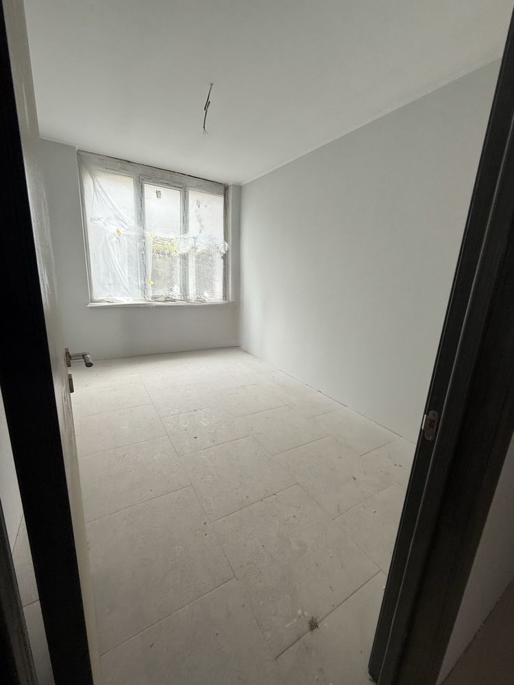 1-bedroom apartment with panoramic windows and balcony