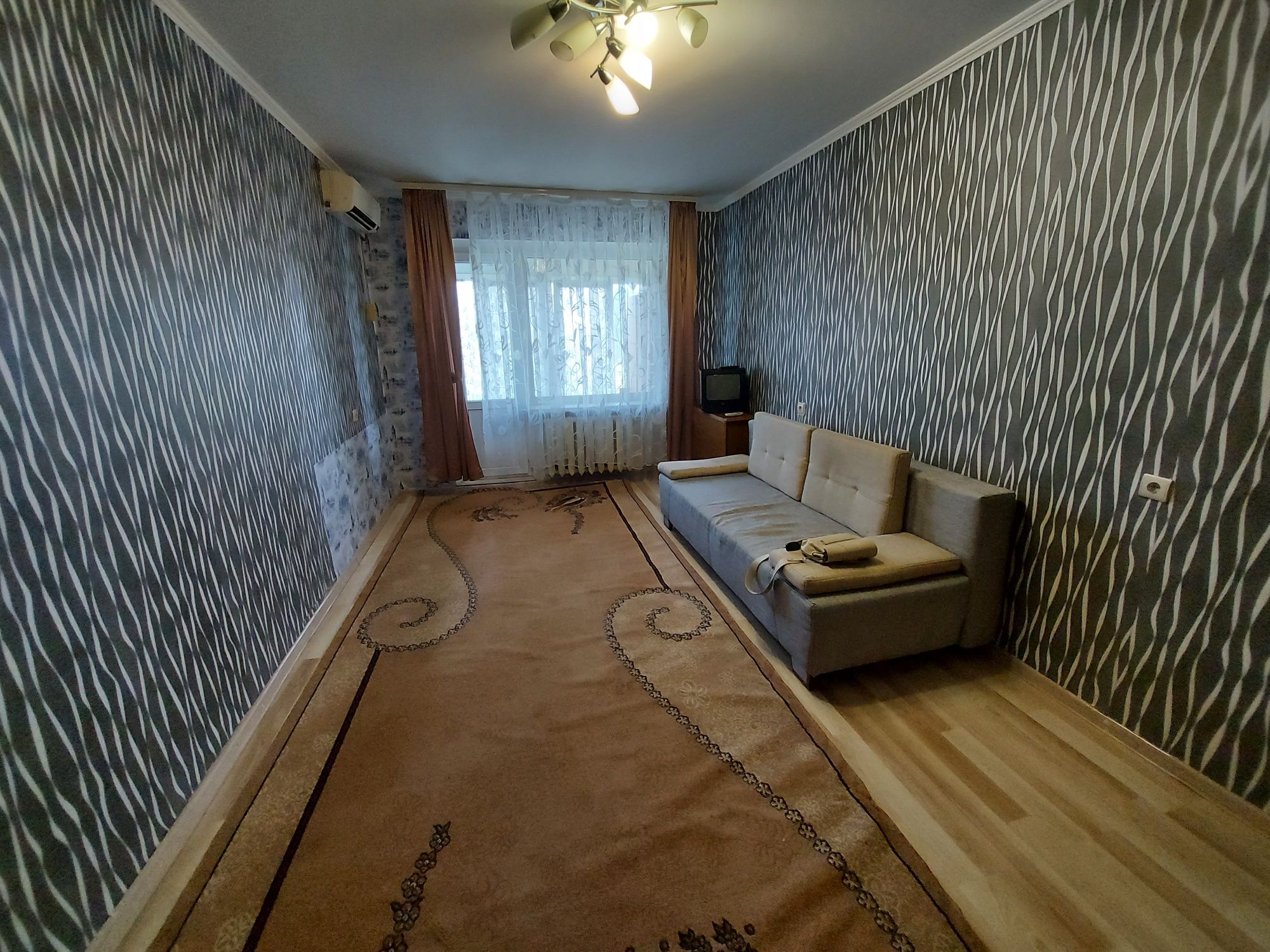 Квартира рядом с Киевским рынком, близко к Глушко, 5 этаж