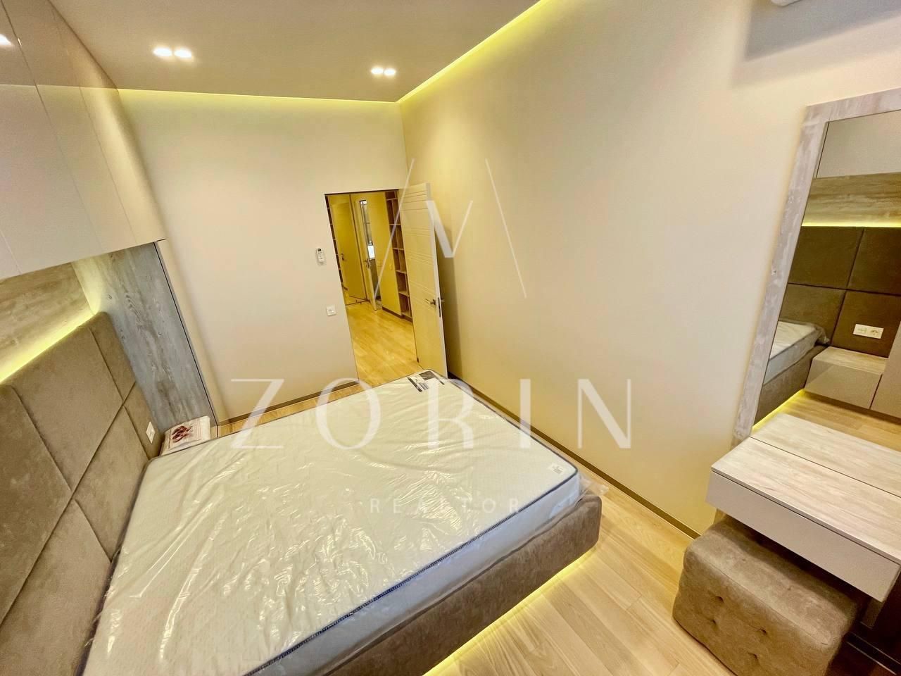 IQ House-тағы дизайнерлік жөндеумен 2 бөлмелі премиум пәтер