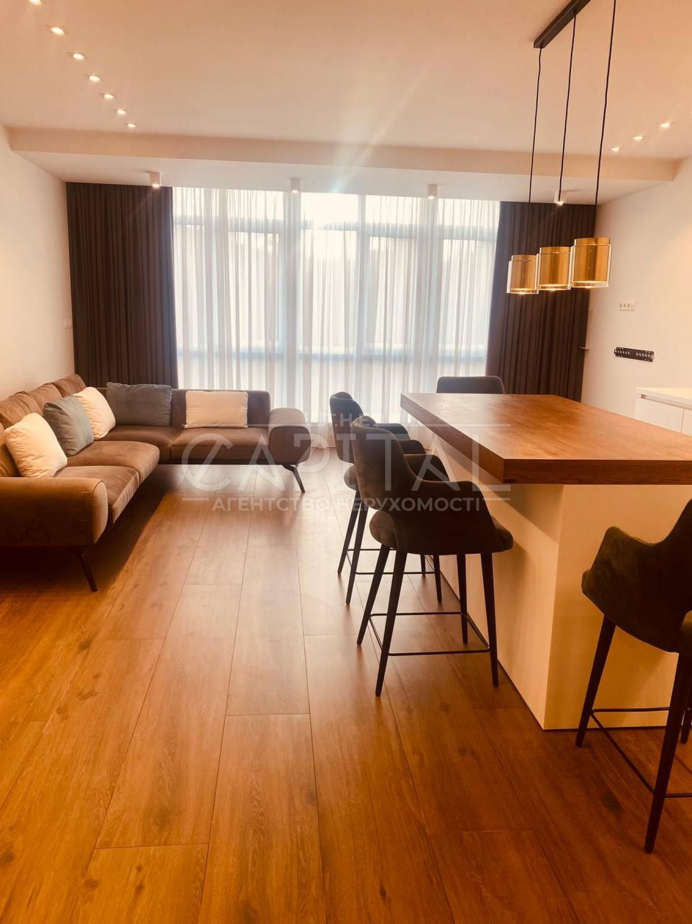 Luxurious 3-Room Penthouse in Lviv Quarter with Terrace