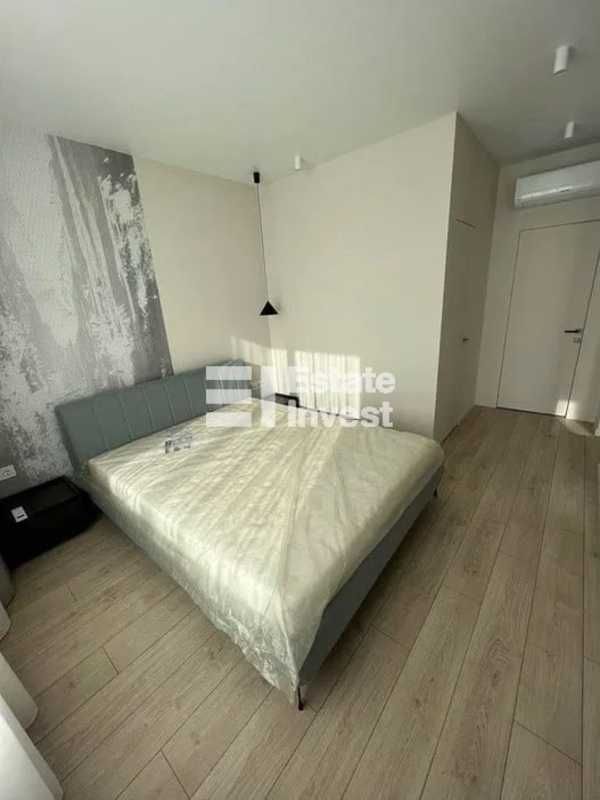 1-Bedroom Apartment in Metropolis Complex, Near Metro Stations