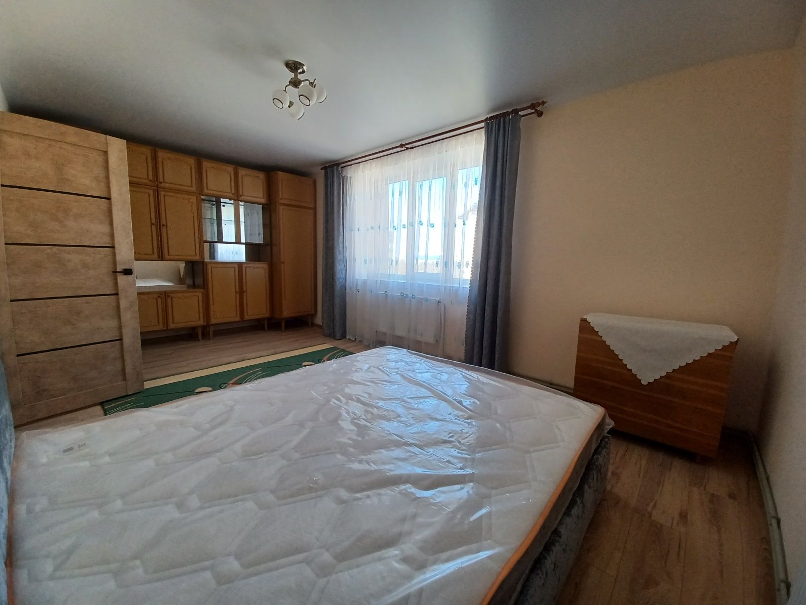 Renovated 1-Bedroom Apartment with Individual Gas Heating