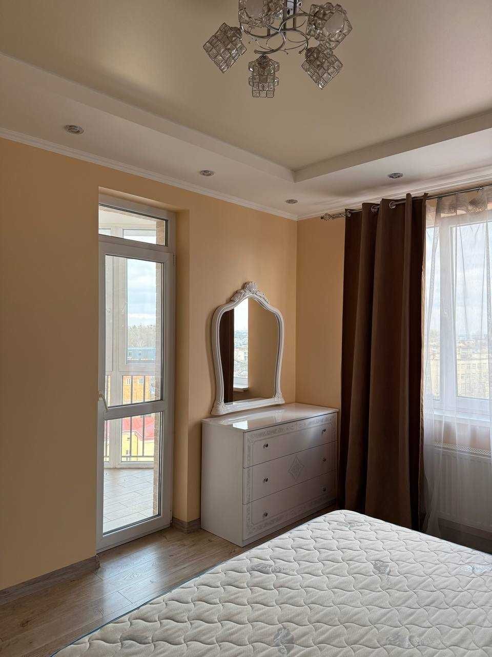 Rent 2-room apartment on Zaliznychna St., Veselka Residential Complex, 72 sq.m.