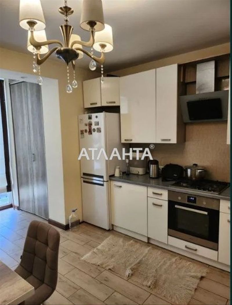 Modern 1-Bedroom Apartment with Secured Territory