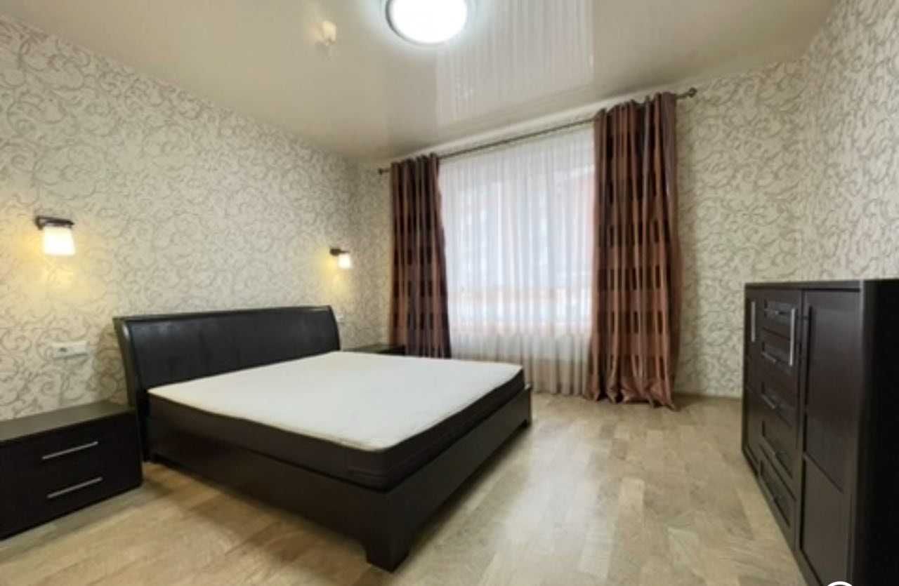 Cozy Modern Apartment in City Center with All Amenities