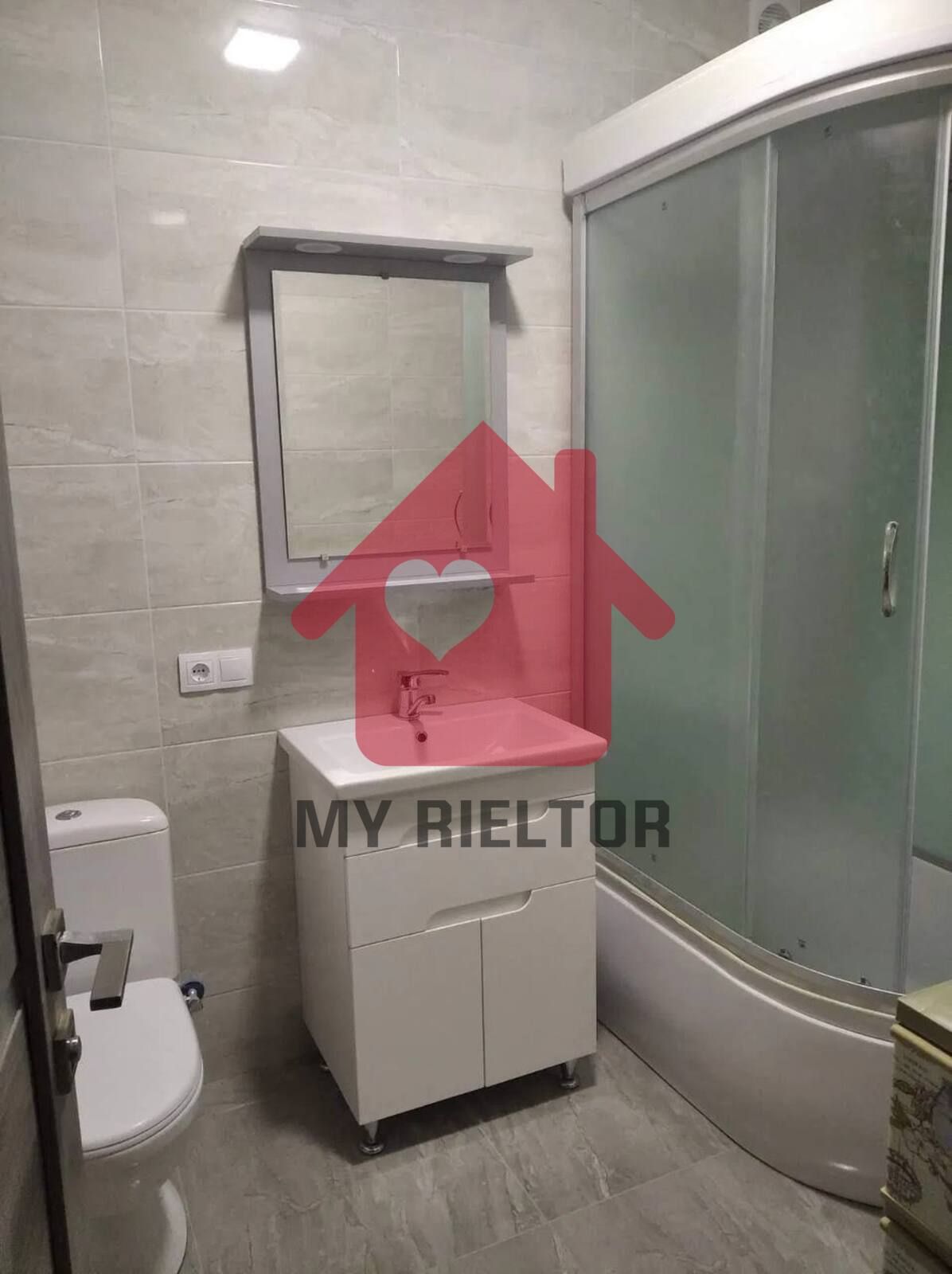 1-Bedroom Apartment in Bozdosh with Gas Heating