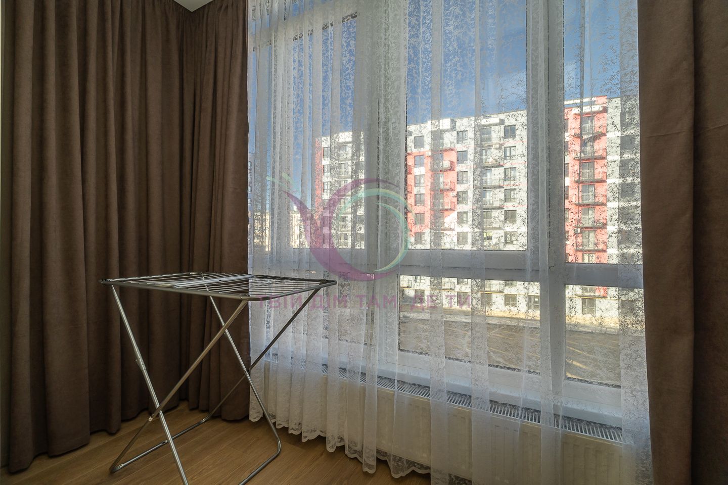 1-Room Apartment with Modern Design near Chornovola-Bandery Street