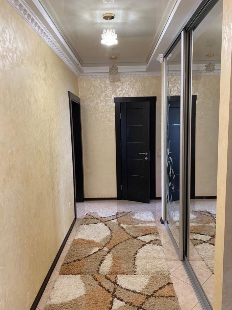 Modern 2-Bedroom Apartment Near Buster Park