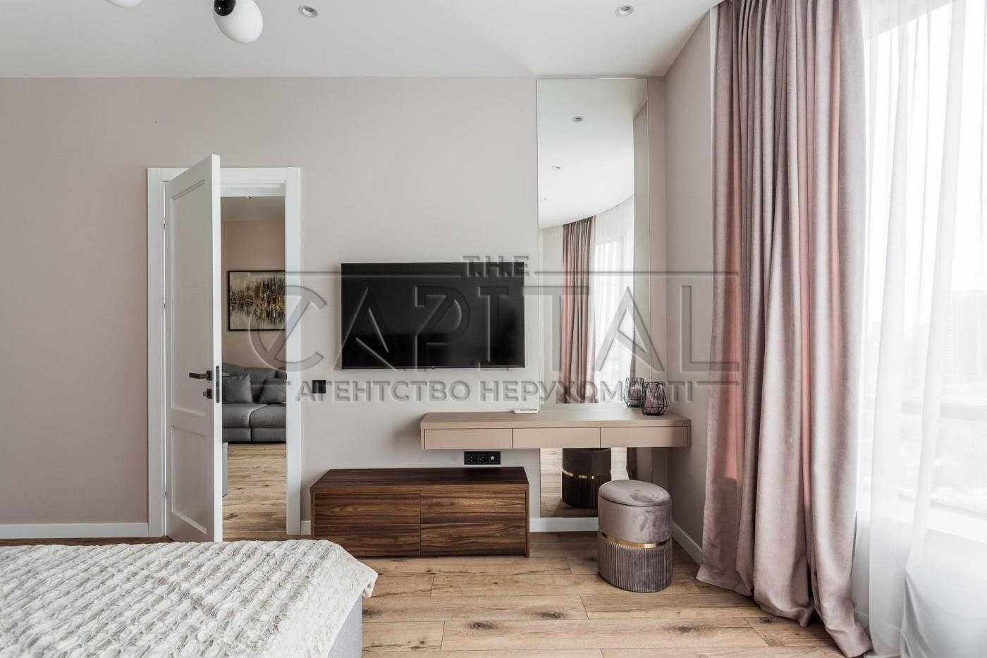 Prestigious Apartment in Prestige Hall Complex with High-Quality Renovation