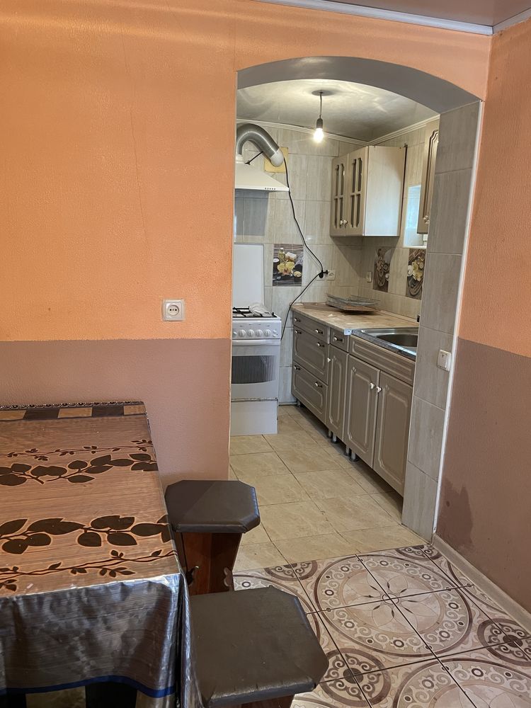 One-bedroom apartment with modern kitchen in Lenposelok
