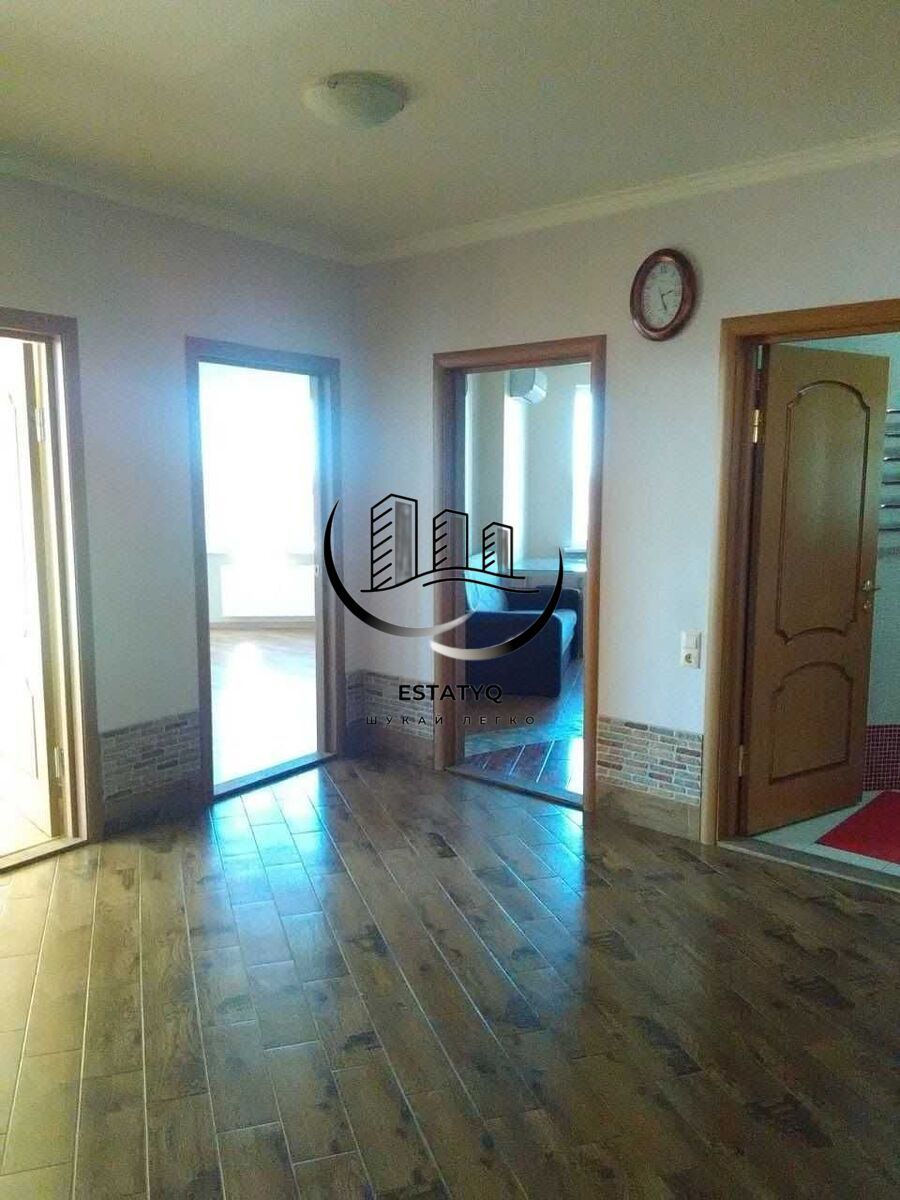 4-Room Apartment in Saltivka, Akademika Barabashova Street, Near Student Metro Station
