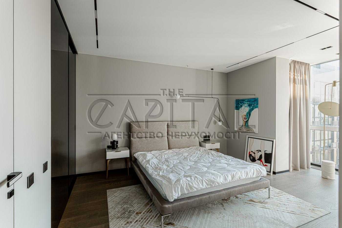 Modern 3-Bedroom Apartment with Designer Interior